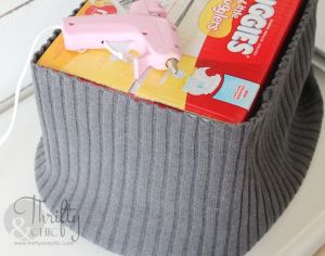 Como-Fazer-uma-Cesta-Organizadora-com-Papelão-5