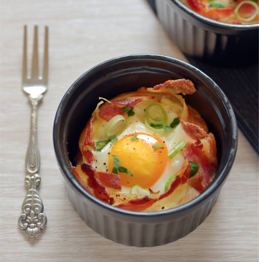 17 receitas super simples e que cabem em uma única frase - ovo com bacon - pitacos e achados